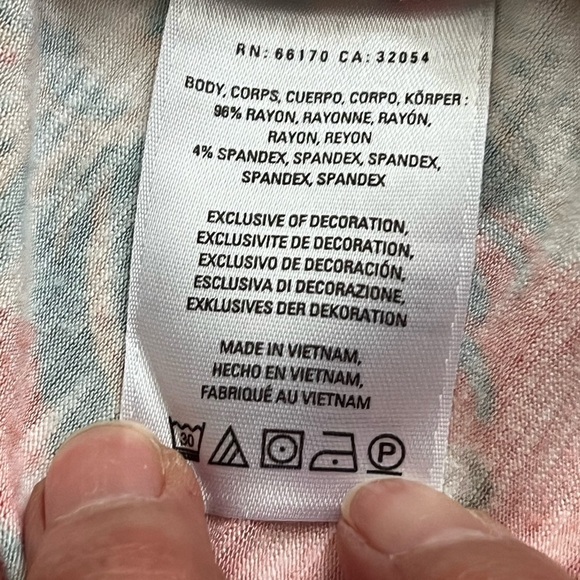 Anthropologie Akemi + Kin Orange Tank Top with Floral Design and Sleeveless Cut - Picture 6 of 6